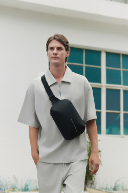 Logo trade liikelahjat tuotekuva: Urban Sling vettähylkivä laajennettava crossbody -laukku